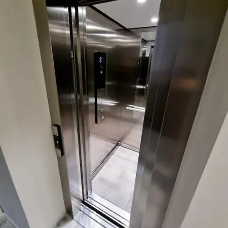 Apartament Cwa 1 Aeroport Otopeni Extérieur photo