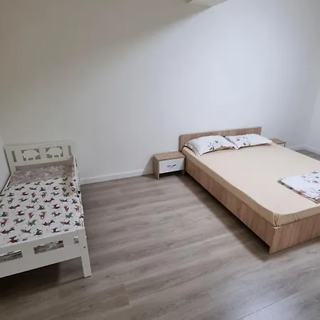 Apartament Cwa 1 Aeroport Otopeni Extérieur photo